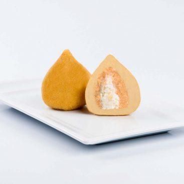 COXINHA FRANGO C/REQUEIJÃO