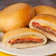 HAMBURGUER C/TOMATE E QUEIJO